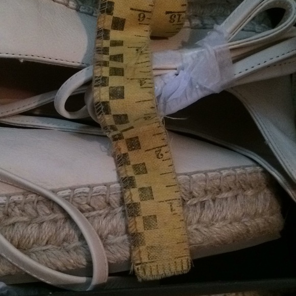 Shoes - Picture 5 of 5